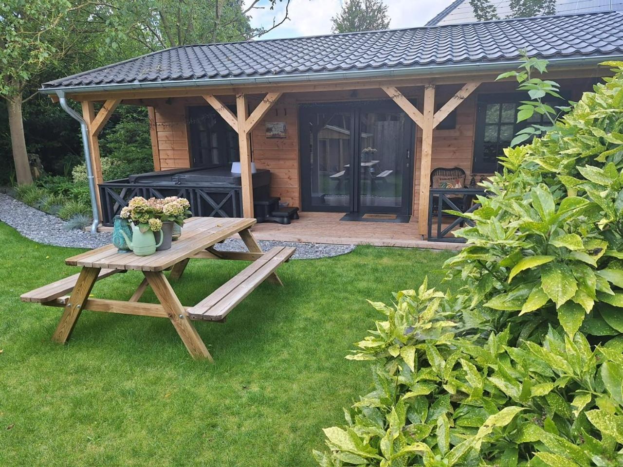 Het Blij Hen Bed & Breakfast Oudenbosch Eksteriør bilde